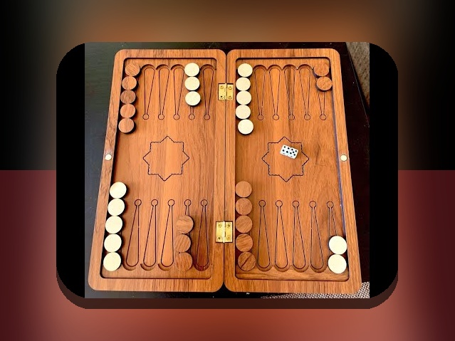 آشنایی کامل با بازی تخته نرد دو نفره حرفه ای: راهنمایی برای علاقه‌مندان شرط بندی و بازی‌های فکری